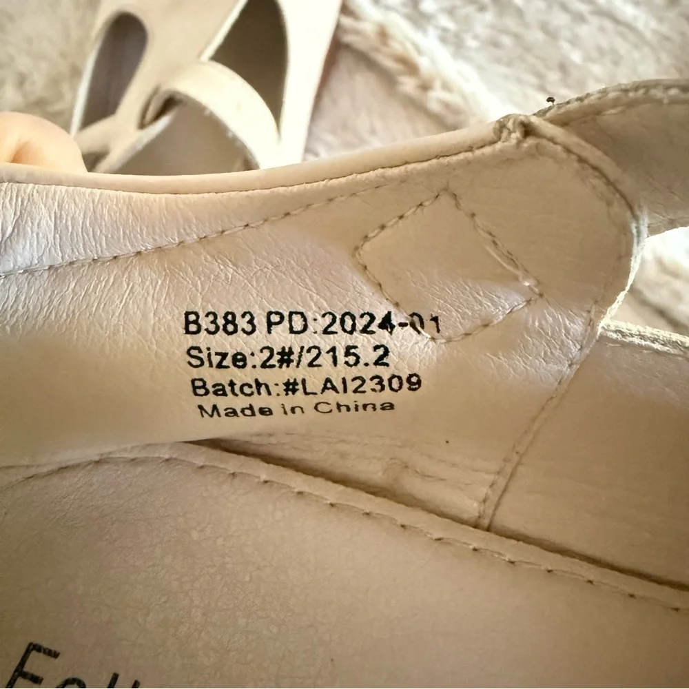 Felix and Flora Beige Mary Jane Shoes Size 2 Girls